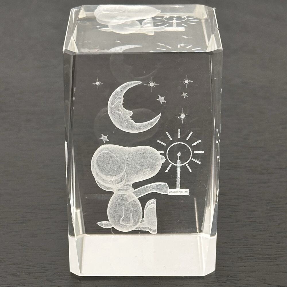 Snoopy Peanuts Paperweight 3D Laser Etched Crystal Glass Cube Moon & Starts